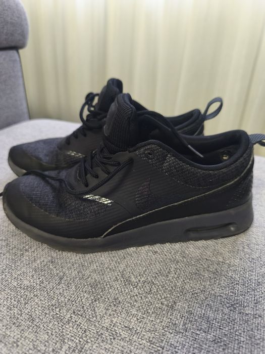 Vând pantofi sport Nike mărimea 38,5