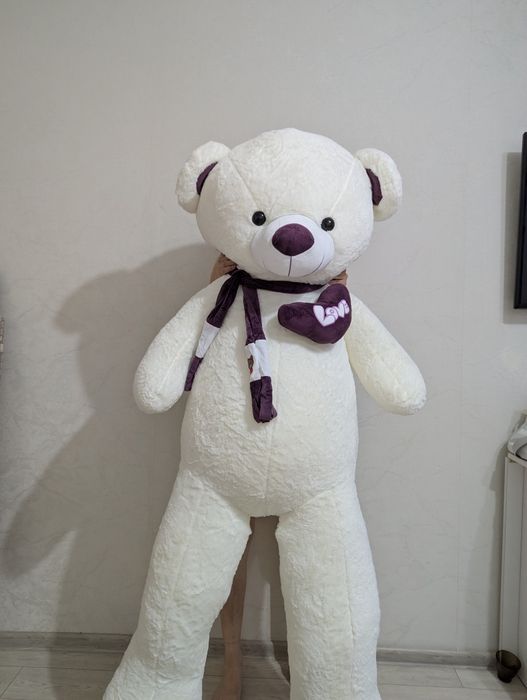 Большой белый медведь