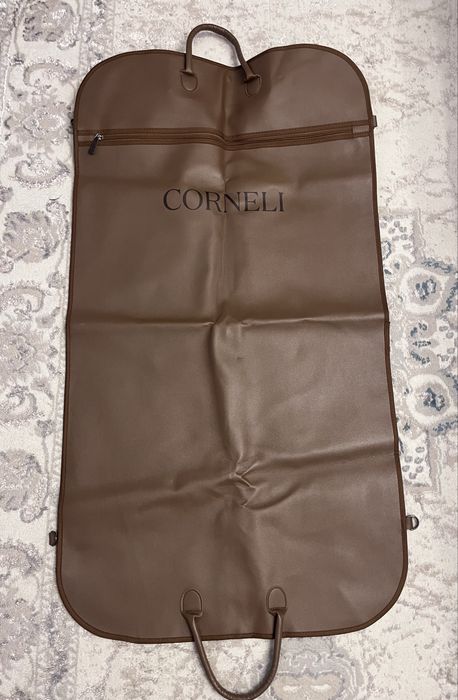 Премиальная новая куртка Corneli