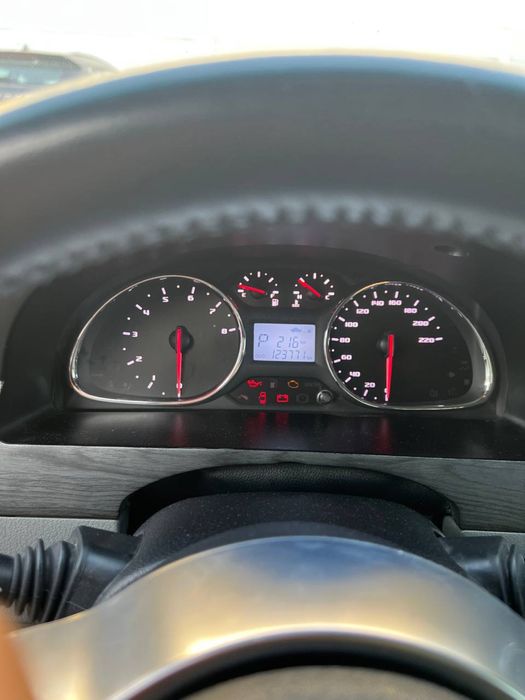 Jentra 3 poz oq rang 2020yil  probeg 98.000 km