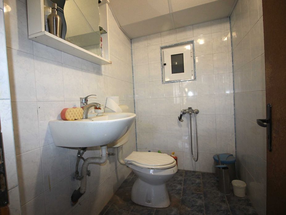 Продава се Къща в с. Крушуна, Област Ловеч - 128 кв.м за 319 €/кв.м - Снимка #14