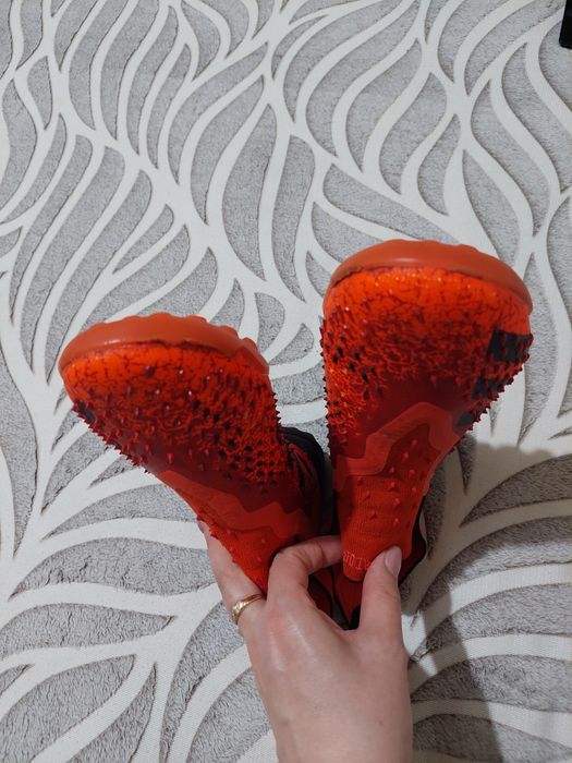 Продам сороконожки Аdidas Predator