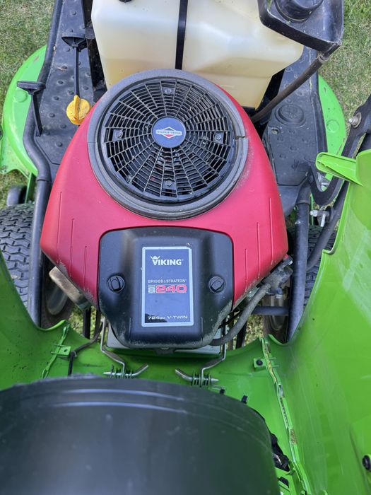 Tractoras tuns iarba/gazon Viking Stihl ca nou
