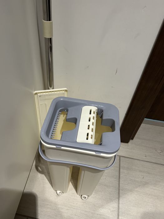 Моп за под с две отделения