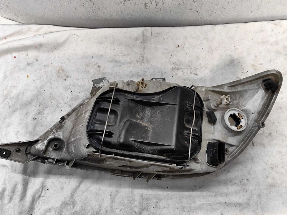 Оригинален фар  Десен  Мерцедес Спринтер  Mercedes Sprinter