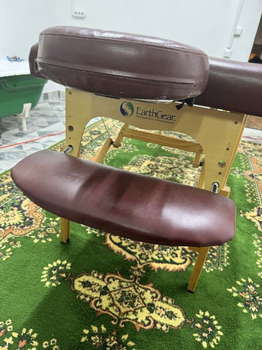 Продам Массажную кушетку