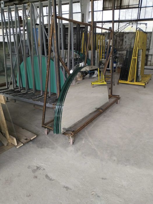 Oglinda venețiană, oglinda antichizată și sticlă decorativă!