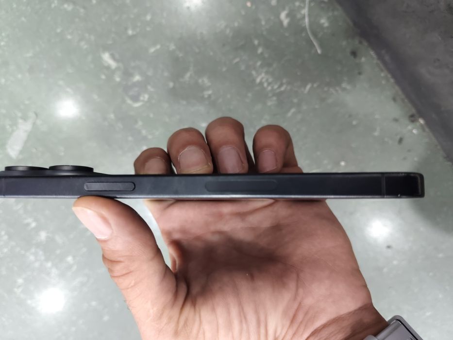 Iphone 15 Pro Max yomks 85% xotrasi 256gb LL/A