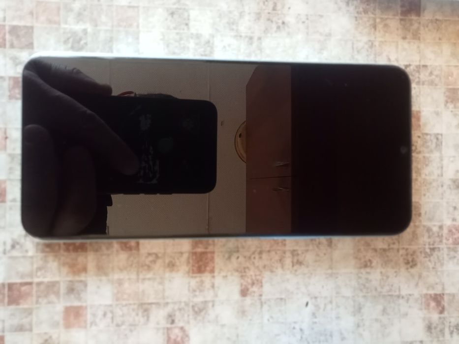 Телефон на запчасти