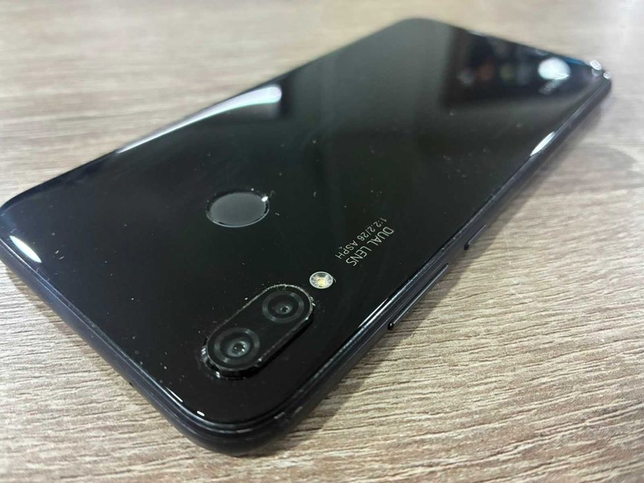 Мобилен телефон Huawei P20 lite