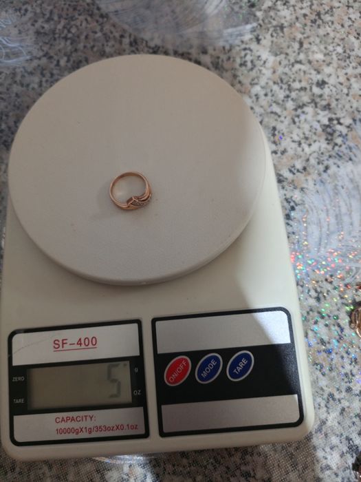 Продам золотые изделия