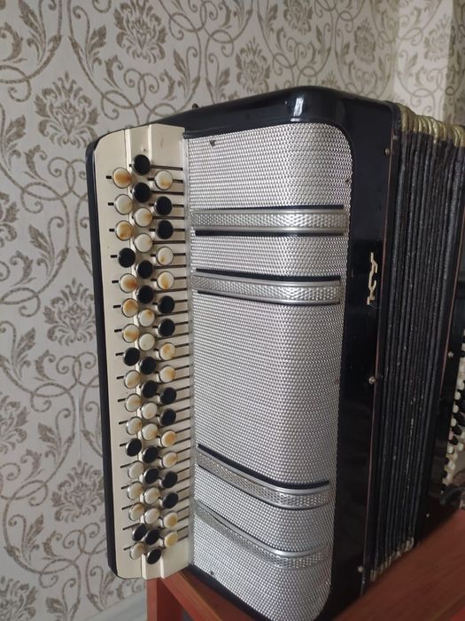 Баян Кунгур, продается на запчасти.