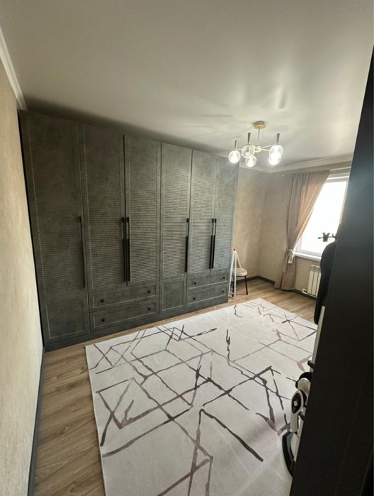 Прдается 4х комнатная