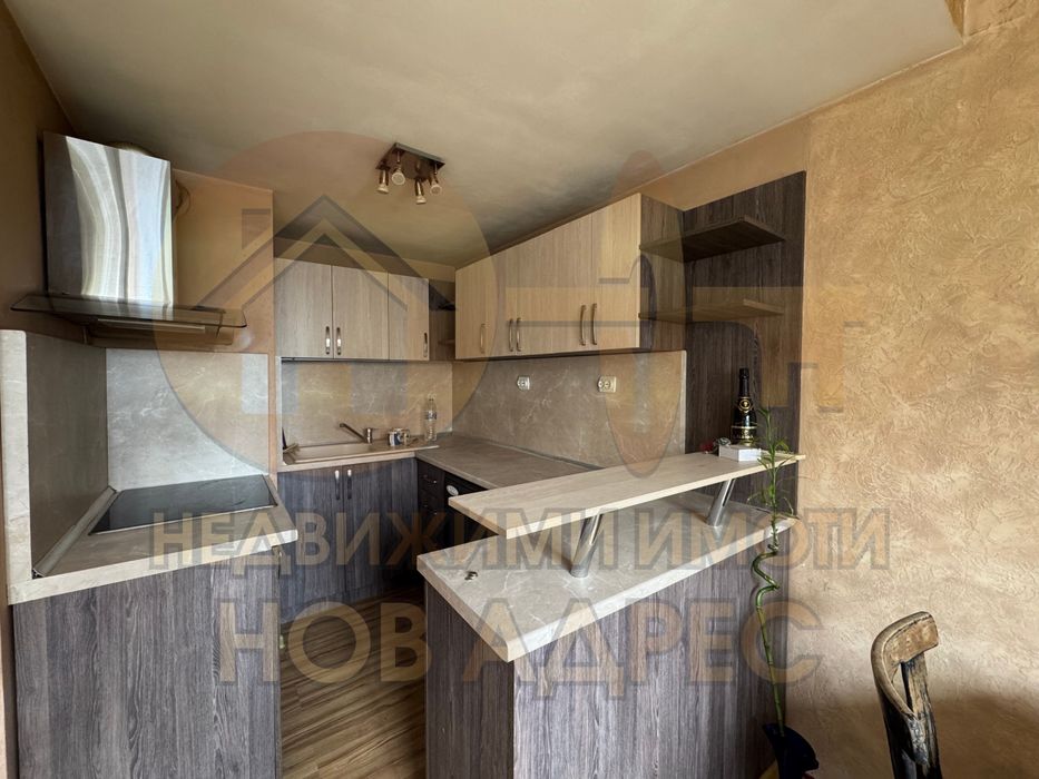 Продава се Тристаен апартамент в Търговище, Център - 83 кв.м за 1321 €/кв.м - Снимка #1