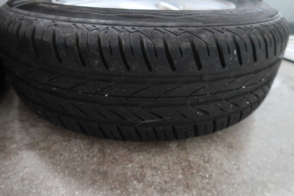 Jante cu cauciucuri de vara si piulite