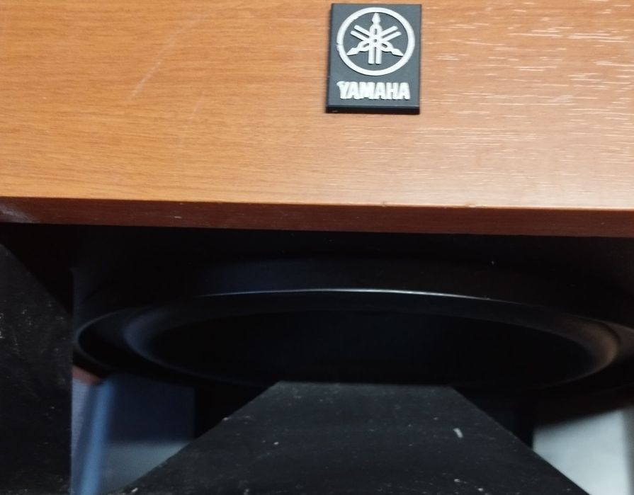 Субуфер Yamaha домашен