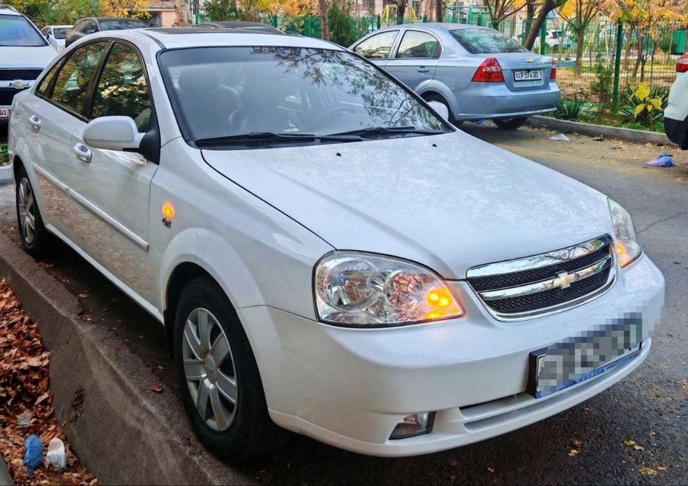 Lacetti 1.6 2013 ideal
