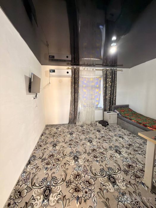 Hovli 4sotix sotiladi