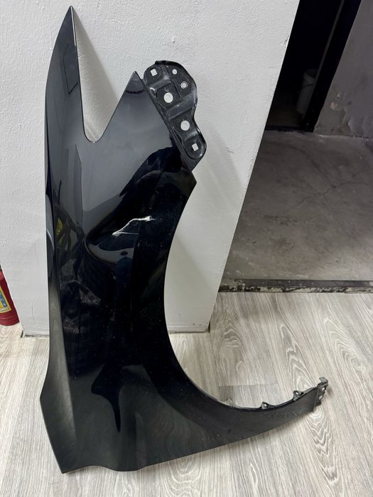 Крыло правое оригинал Toyota Camry