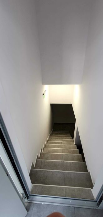 Дава се под наем Магазин в Айтос - 40 кв.м за 178.5 € - Снимка #4