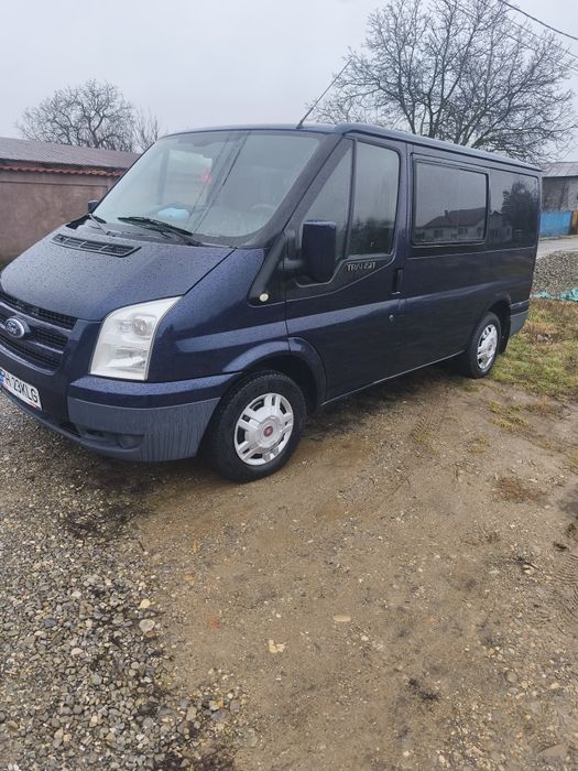 Vând Ford transit camper