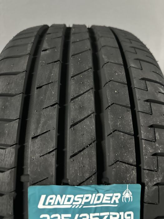 Летен Спорт Пакет LANDSPIDER 225/35R19 255/30R19  2253519  2553019