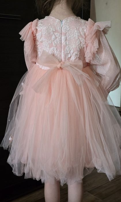 Продам нарядное детское платье