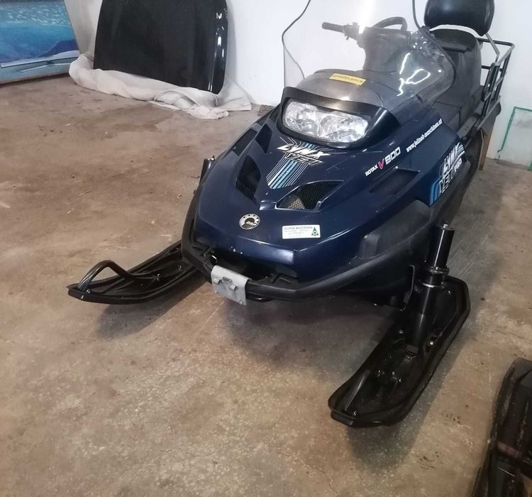 De vânzare snowmobil BRP Lynx Yeti Pro V-800.4 timpi, injectie