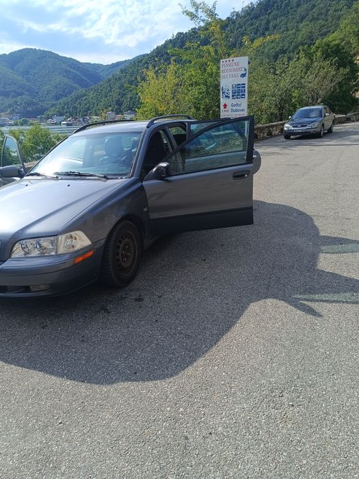 VOLVO V40 2004 — imagine 2