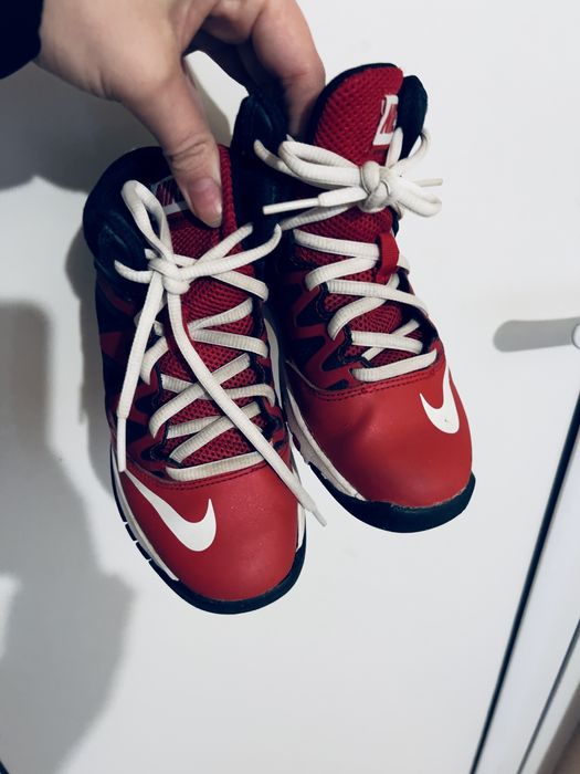 Страхотни Сникърси Nike за Момче 30н.