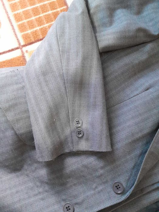 Костюм мужской продам