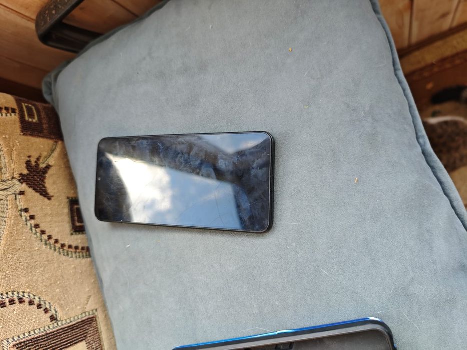 Смартфон poco c65