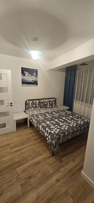 Inchiriez apartament  2 camere   - Zona  Cartodrom