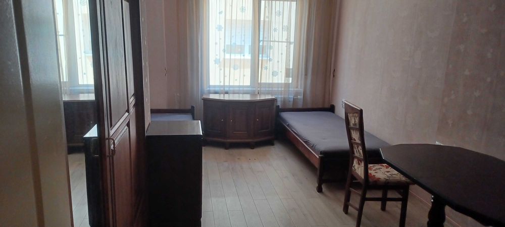 Дава се под наем Четиристаен апартамент в Русе, Център - 135 кв.м за 700 € - Снимка #8