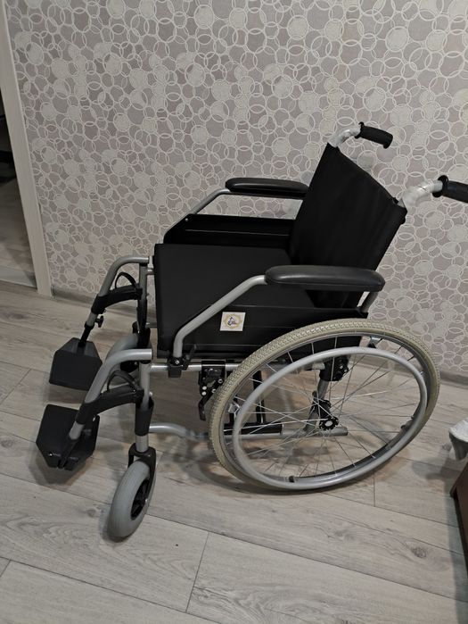 Инвалидная коляска