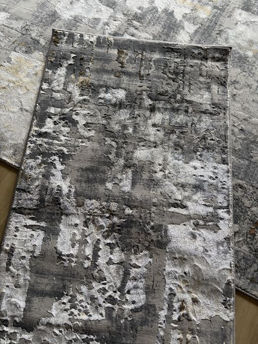2 Covoare noi 200-290 si 80-150