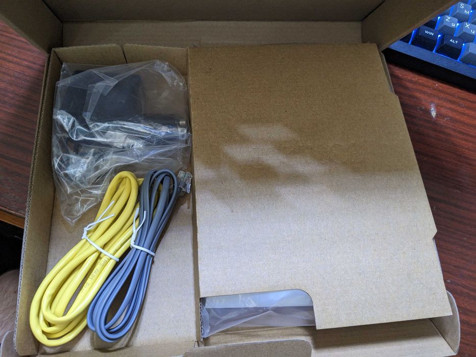 Роутер Zyxel EMG5523-T50B Новый