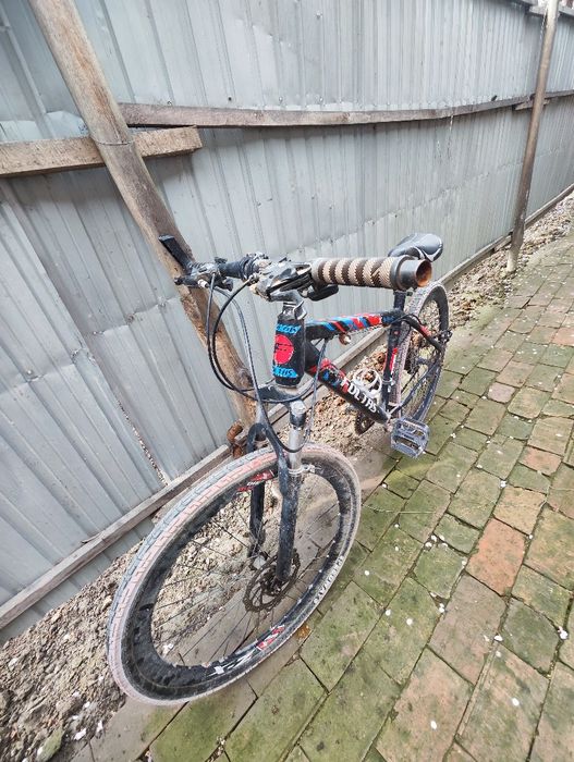 Velik sotladi ozro ishi bor