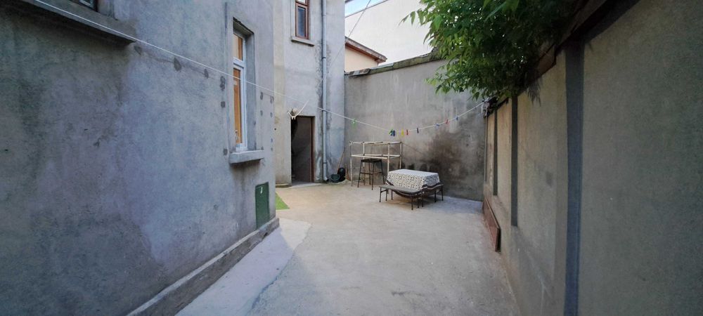 Calea Calarasilor apartament la parter in vila