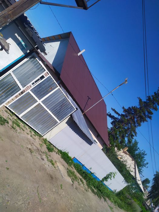 Дом на нефтебазе