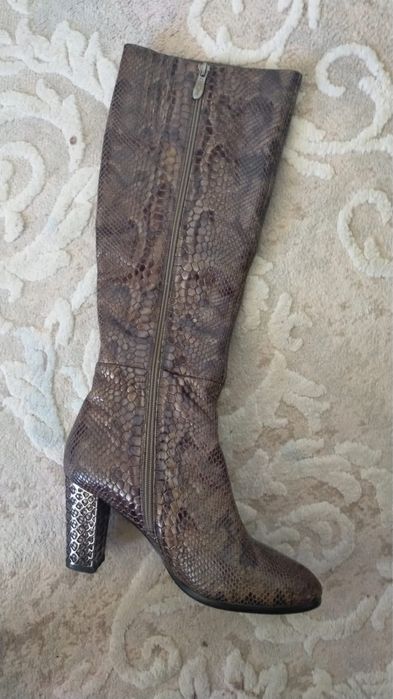 Продаю сапоги 39 размер