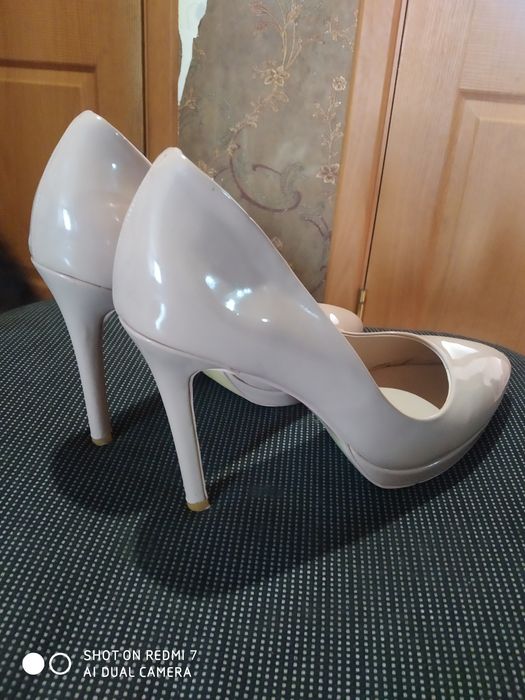 Продам туфли кеды кроссовки