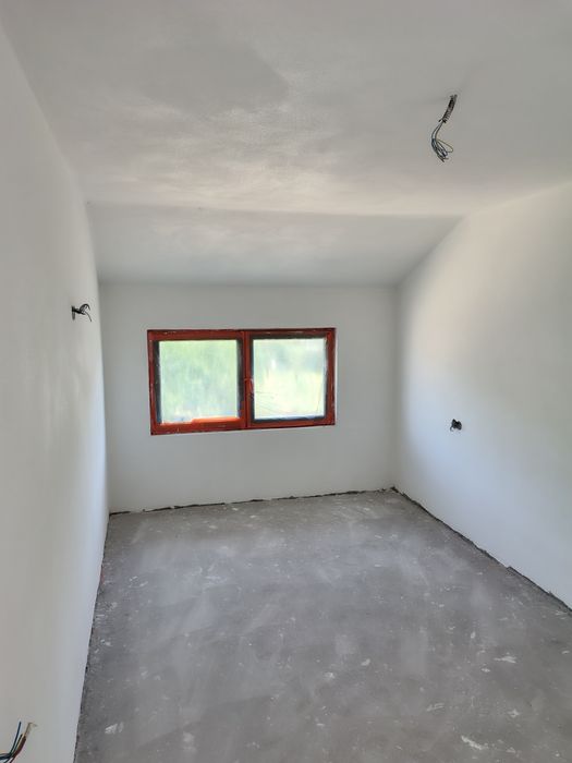 Amenajări interioare și exterioare