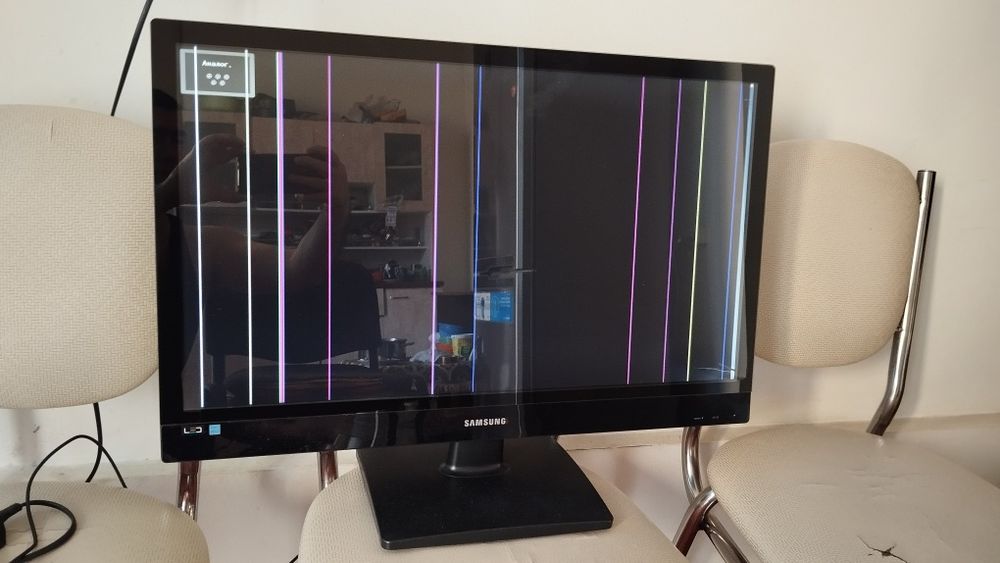 Монитор Samsung 27 дюймов Требует ремонта