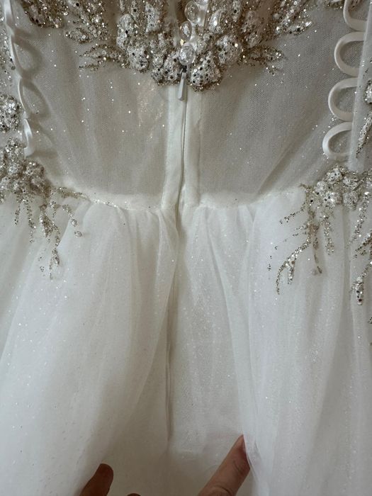 Vand rochie de mireasa