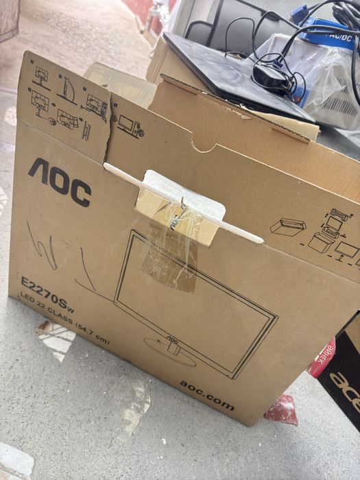 Манитор новый AOC