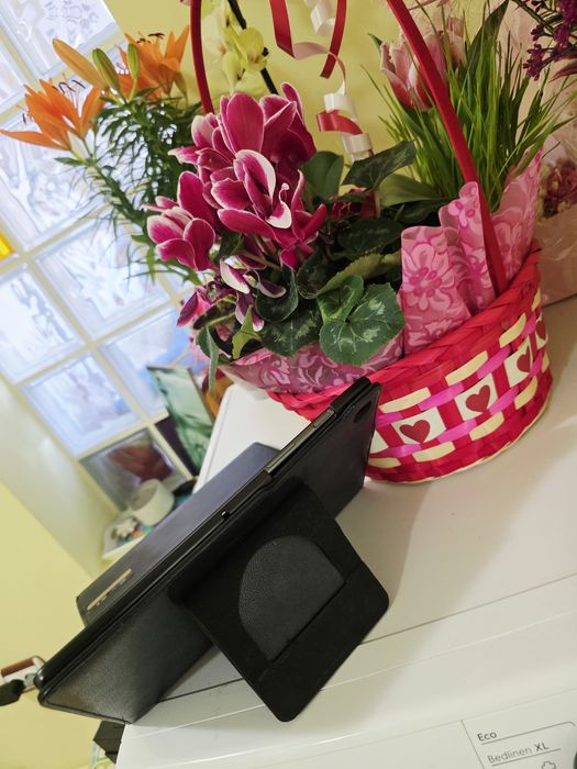 Vand tableta Samsung tab S5e+husa cu tastatura Bluetooth