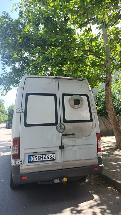 Здрав бус Мерцедес Спринтер, нов внос.