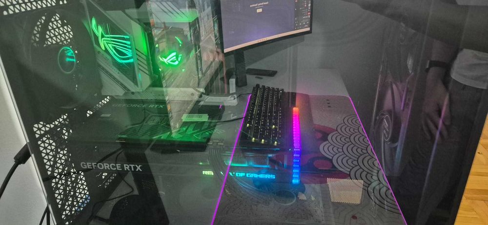 PC Gaming ASUS ROG i7 13700k, 32 GB RAM, 4070TI