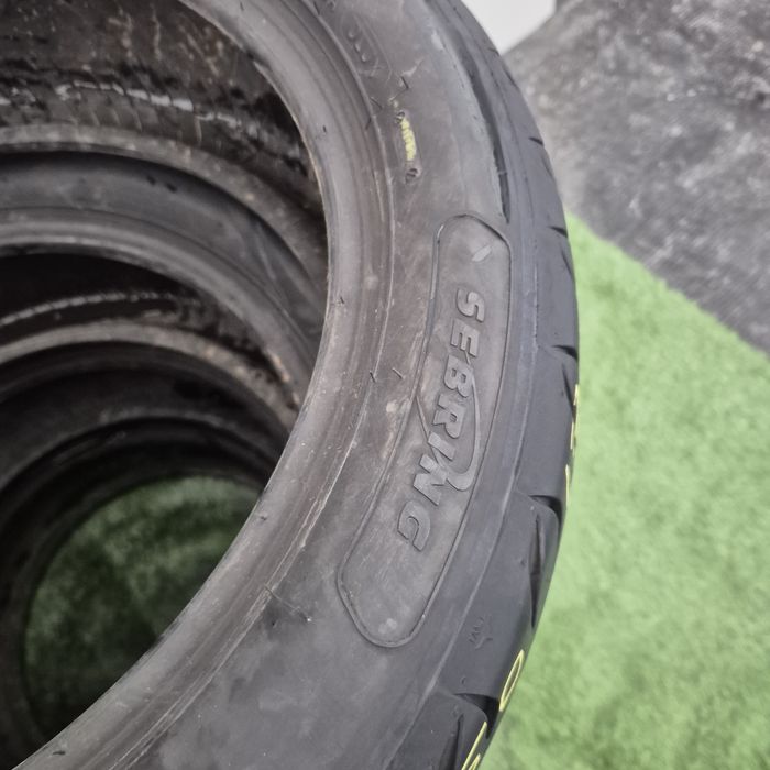 225 50 17  Sebring vara